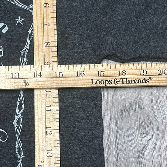 Guns N’ Roses Graphic Tee - Picture 3 of 7